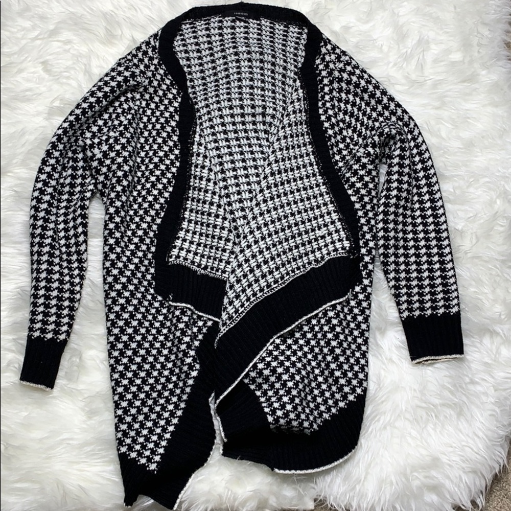 F21 Hounds tooth wrap
